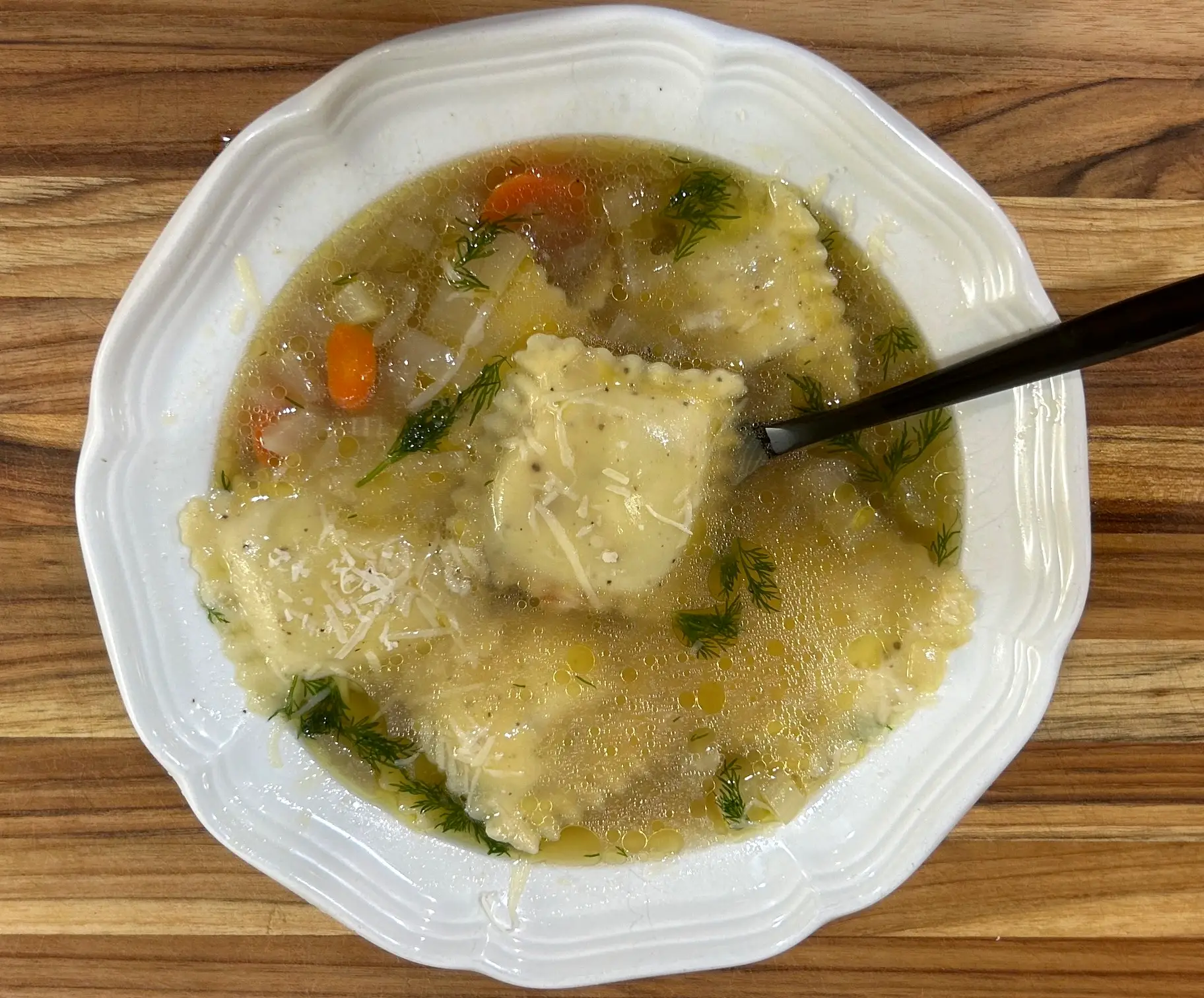 Ina Garten's ravioli en brodo