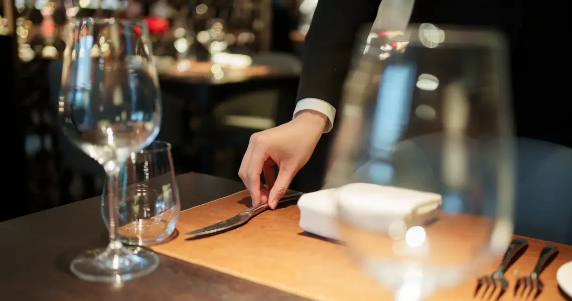 4 mistakes you should never make at a high-end restaurant, according to an etiquette expert