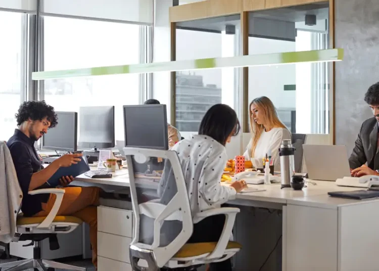 5 mistakes you should never make when interacting with coworkers, according to an etiquette coach