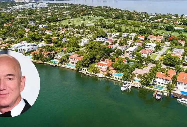 An empty lot next to Jeff Bezos sold for $105 million