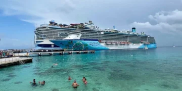 I’ve been on over 25 cruises. There are 8 types of rooms I’d never book &mdash; and one I swear by.