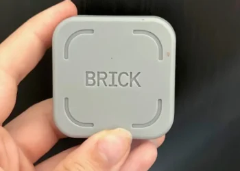 I tried Brick, the $59 gadget that blocks phone apps. It’s the only thing that has helped cut down my screen time.