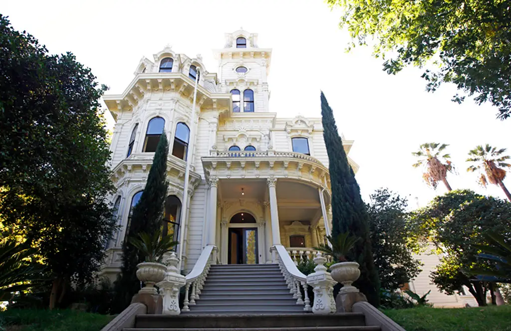 The governor's mansion in Sacramento, California.