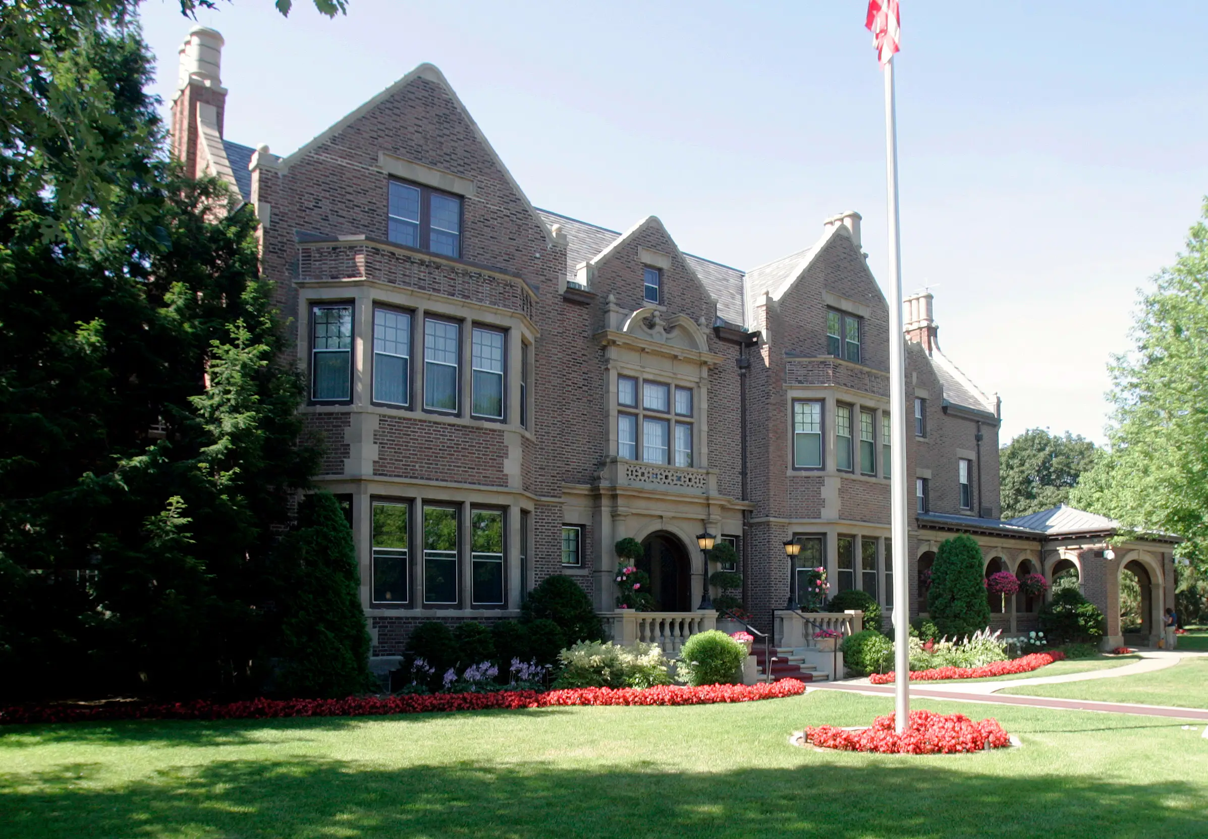 The Minnesota governor's mansion.