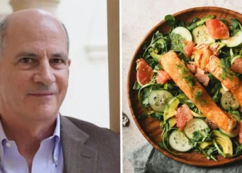 A longevity researcher doesn’t take any supplements. Here are his 3 anti-aging habits instead.