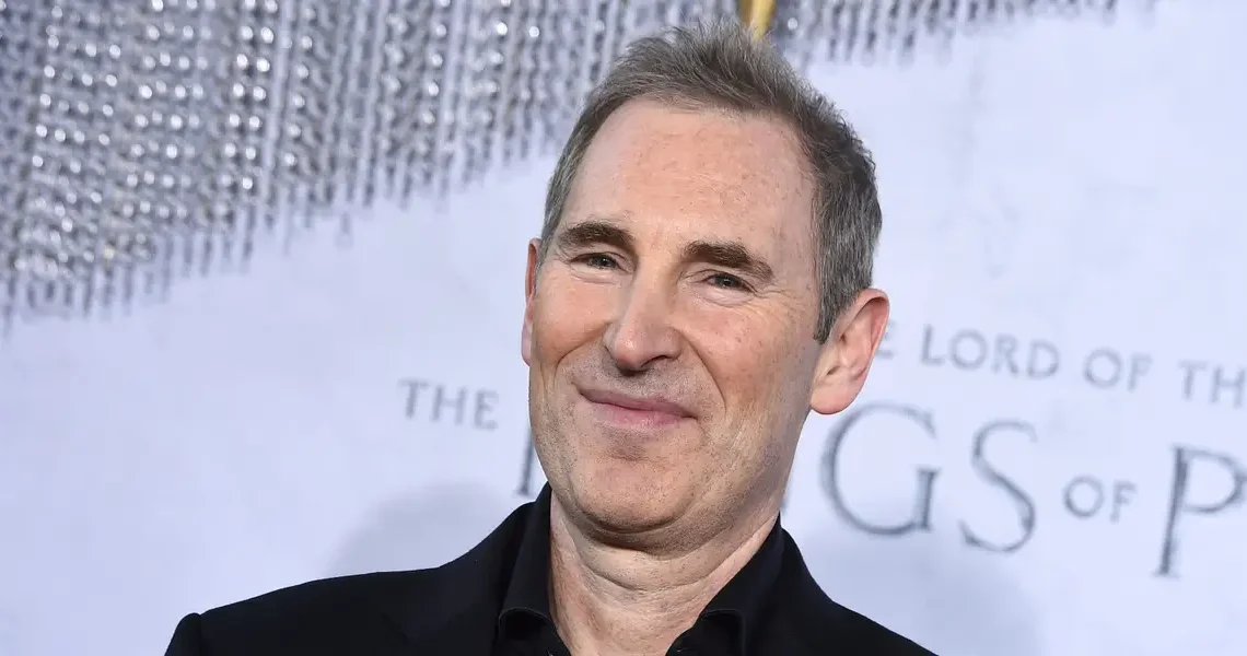 Amazon staff cope with looming layoffs by roasting Jeff Bezos’ ‘2-pizza rule’