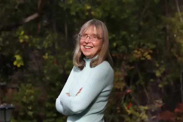 Esther Wojcicki headshot