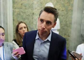 Lawmakers are beginning to grapple with how their staff use AI