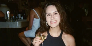 I deleted Instagram from my phone for a year. Being desktop-only connected me to friends without the drawbacks.