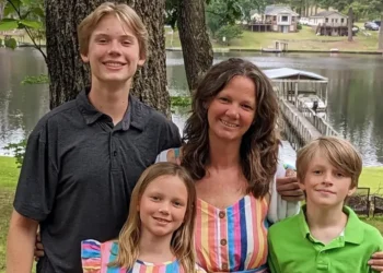 I moved my family of 5 from a big city to a small town. We love our new life, but there are some things we miss.