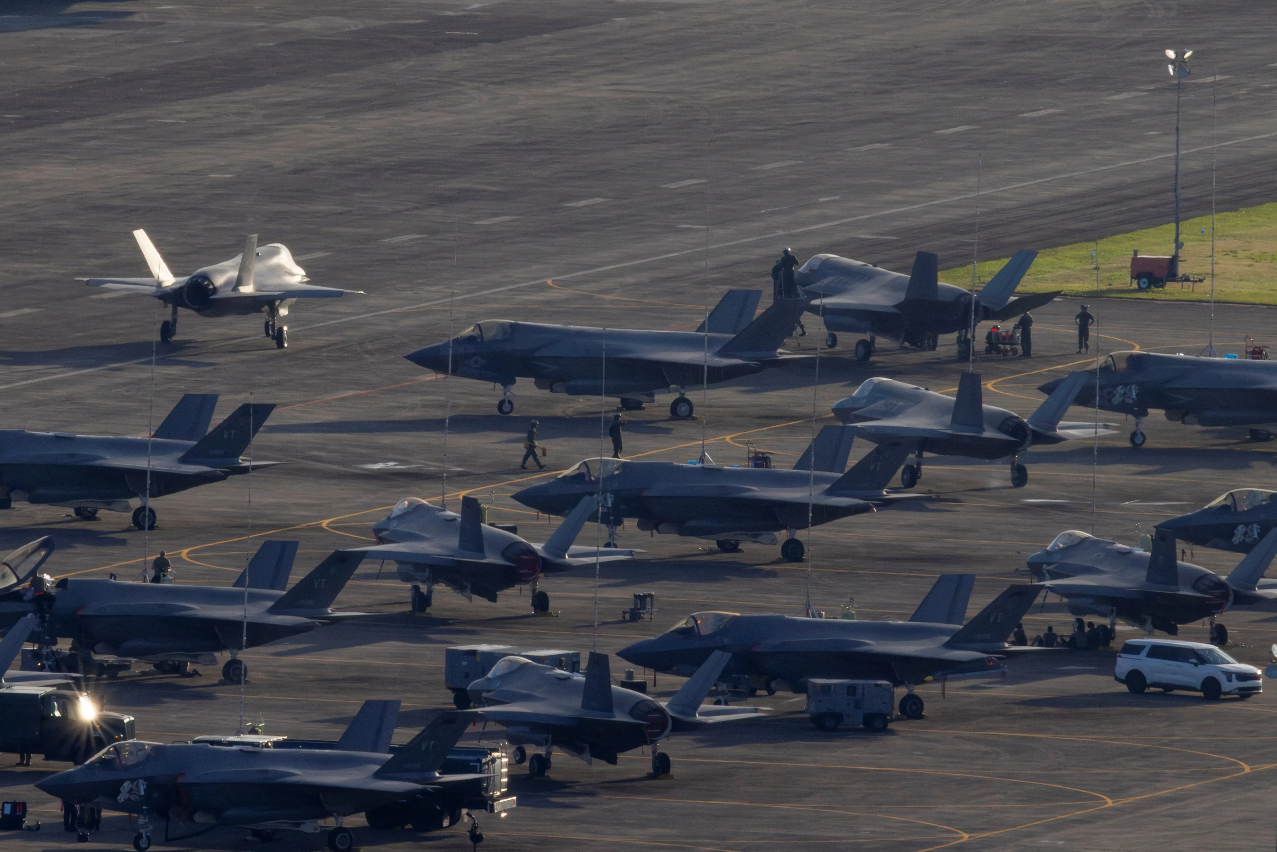 A US Air Force F-35 Lightning II fighter jet taxis on the tarmac at the former Roosevelt Roads naval base, after US President Donald Trump said the US has struck Venezuela and captured its President Nicolás Maduro, in Ceiba, Puerto Rico, January 3, 2026.