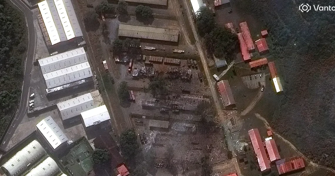 Satellite images taken before and after US strikes show damage at a key Venezuelan military site
