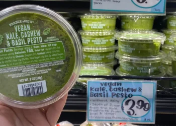 I’m a dietitian on the Mediterranean diet. Here are 12 things I buy at Trader Joe’s when I don’t feel like cooking.