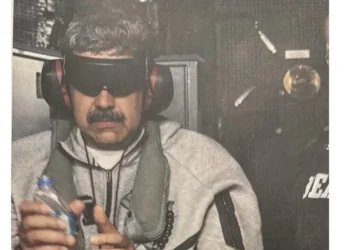 A popular Nike Tech sweatsuit is going viral after Venezuelan President Nicolás Maduro’s arrest