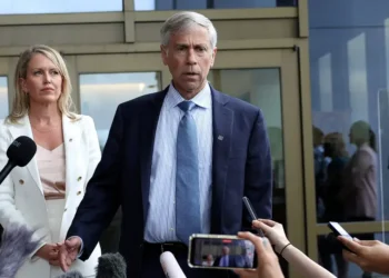 Meet Barry Pollack, Nicolás Maduro’s lawyer who also represented Julian Assange