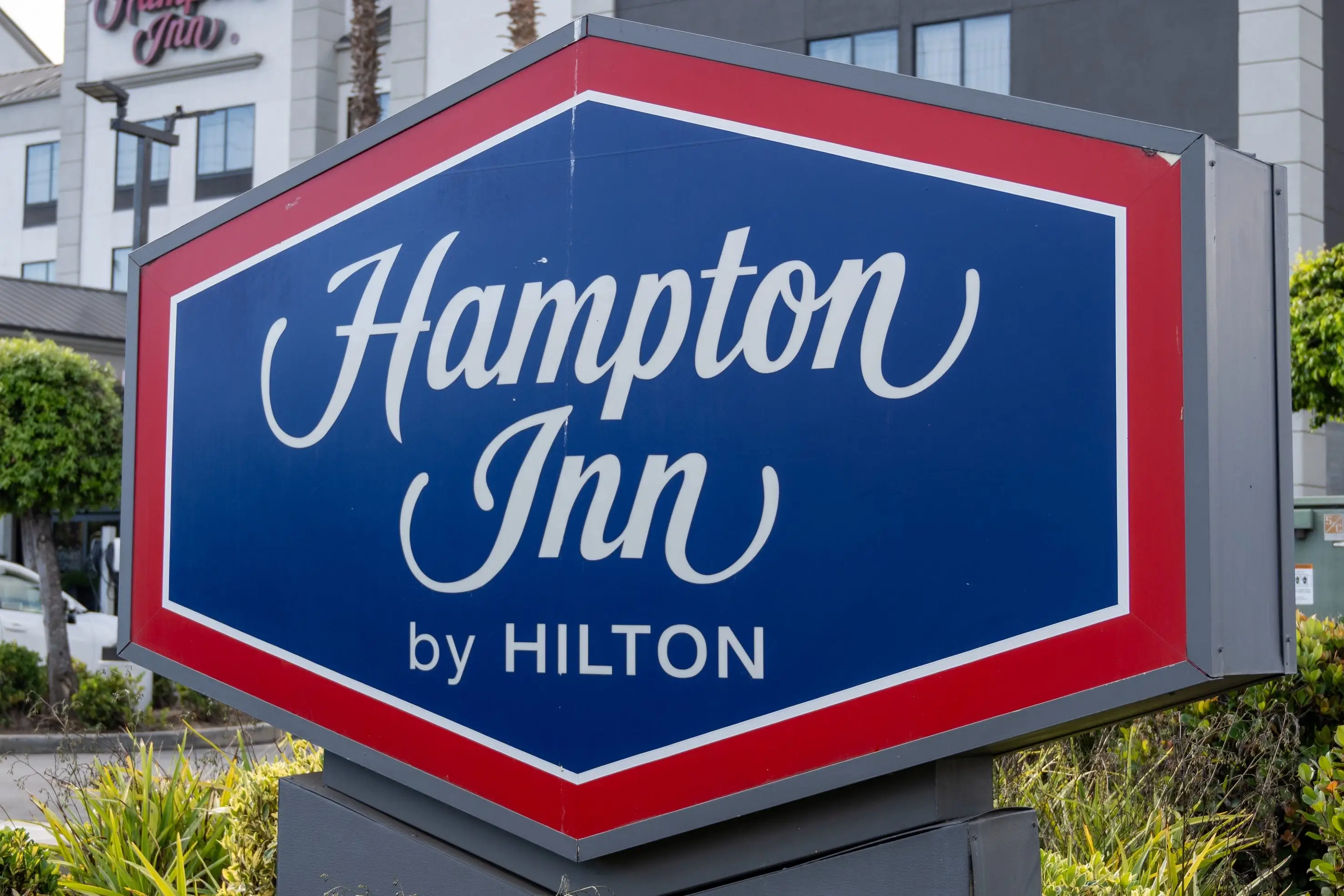 Hampton Inn sign