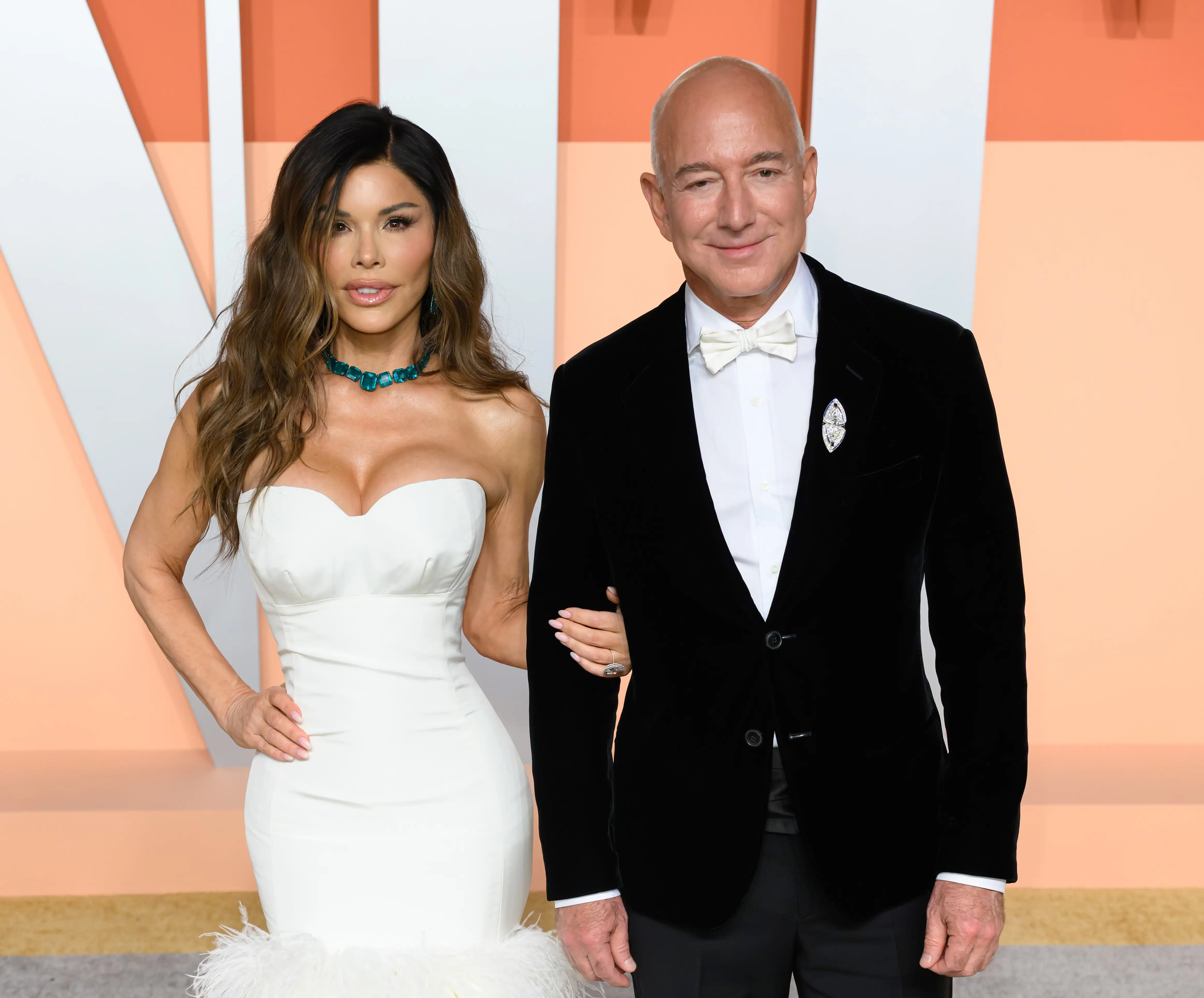 Lauren Sánchez Bezos and Jeff Bezos