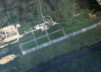 Satellite image taken after US strikes in Venezuela shows damage beyond a key military base. There are scars at an airport too.