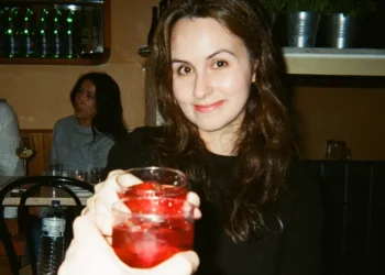 I started following the ‘one and non’ drinking rule. Adding mocktails cut my drinking in half and helped me lose fat.