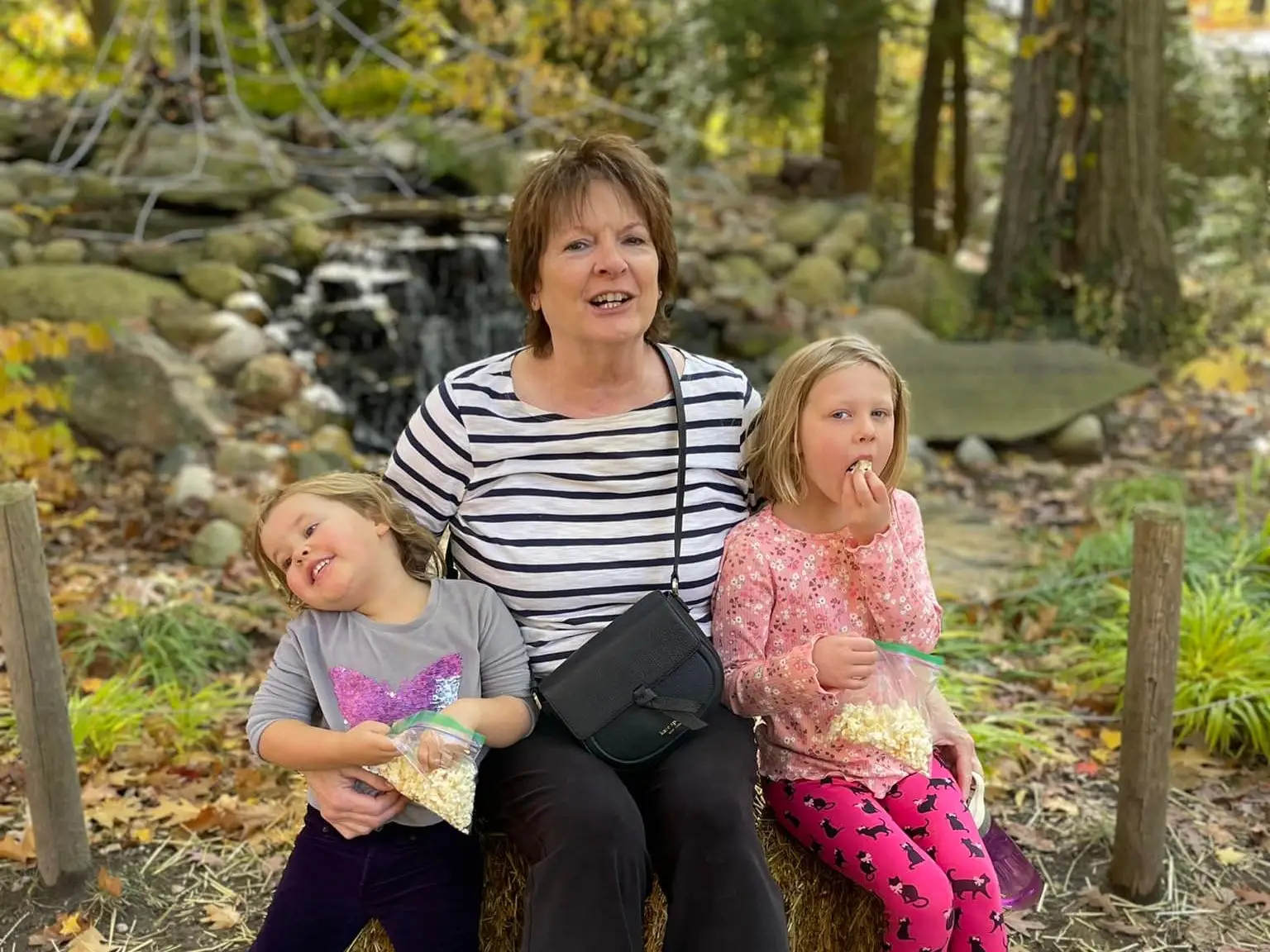 The author's daughters with his mom in Oregon in 2022.