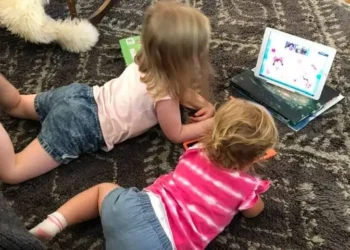 My family lives nearly 2,000 miles away from my mom, but my kids are still close to their grandma