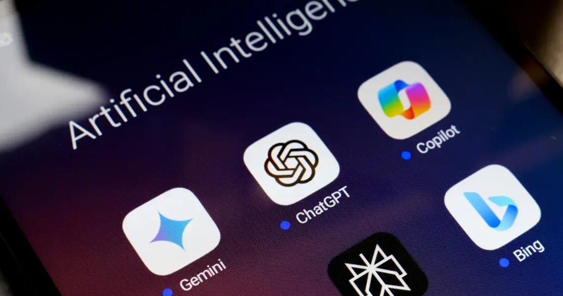 This chart showing ChatGPT vs. Gemini web traffic should have OpenAI worried