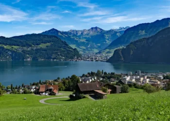 I’ve lived in Switzerland for 5 years. Here are the 6 biggest mistakes I see first-time visitors make over and over.