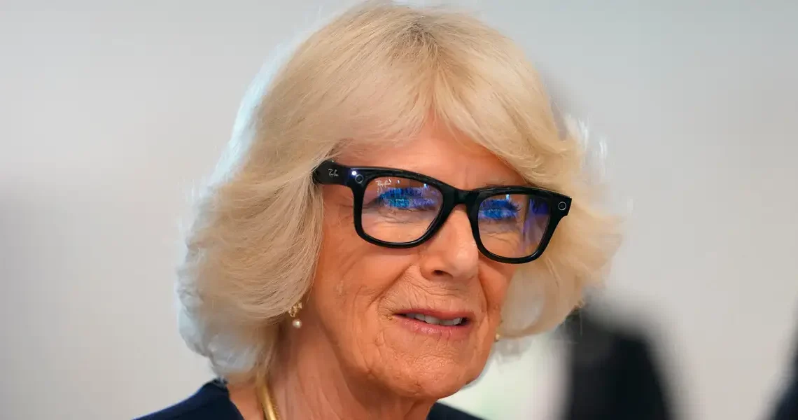 The tech guys can’t get you to wear face computers. But they’re not giving up.