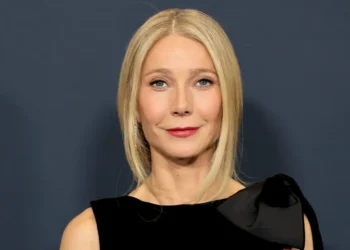 Gwyneth Paltrow explains how she used to struggle when working with men