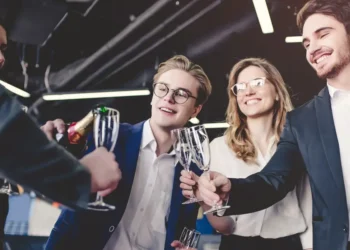 Bonus season is kicking off. Here’s when the big banks are revealing their numbers.