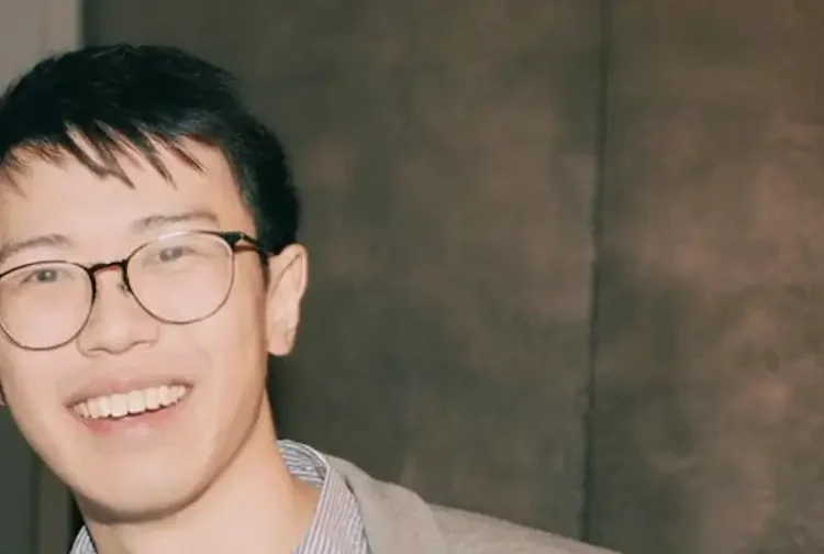 A gap year program is lining up six-figure startup salaries for teens