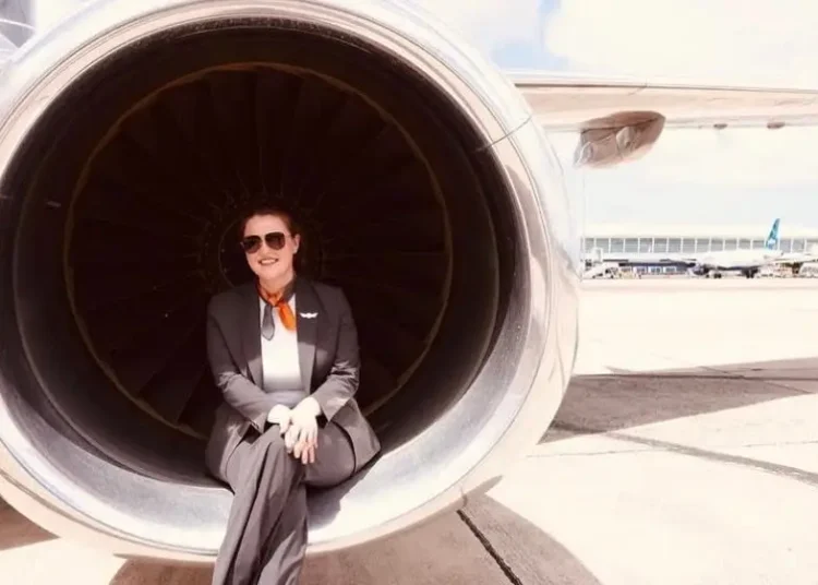 What it’s like working as a private jet flight attendant who makes over $100,000 a year
