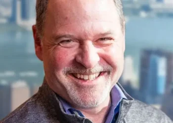 I’m a CEO who built a fantasy board of directors with AI versions of leaders like Steve Jobs and Warren Buffett