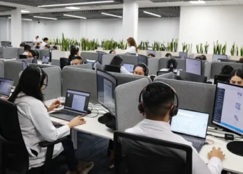 AI tools could make companies less competitive because everyone buys the same brain, think tank CEO says