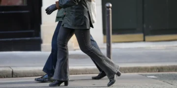 5 pant trends that are in for 2026 and 3 that are out, according to stylists