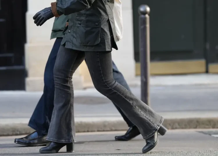 5 pant trends that are in for 2026 and 3 that are out, according to stylists