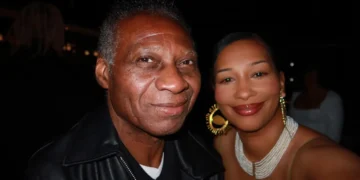 I moved away from my family in my 30s. When I called crying, my dad dropped everything and came to see me.