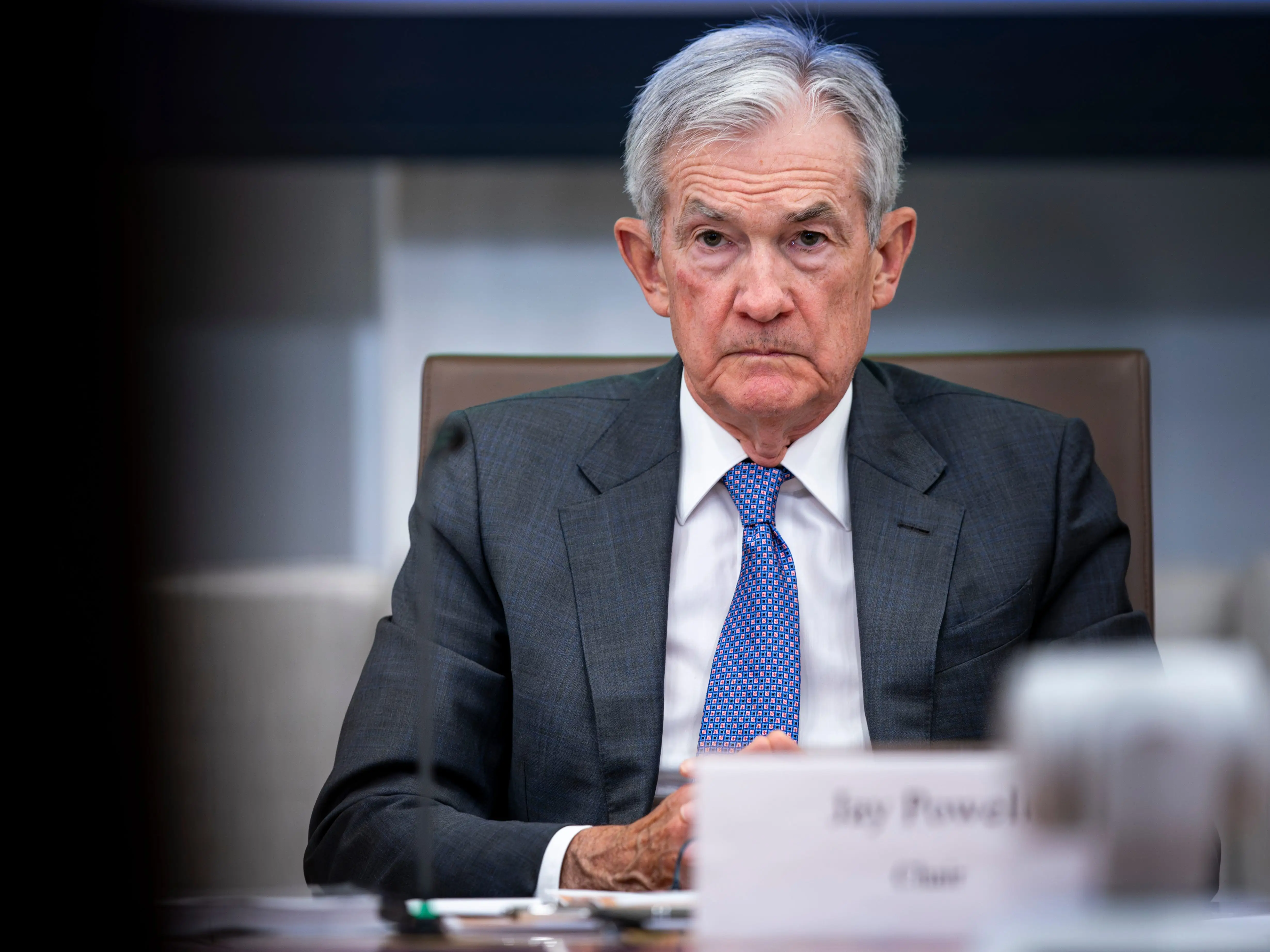Jerome Powell looking straight ahead