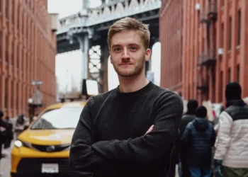 This consultant advised Big Law at McKinsey. Now Sequoia is backing his AI startup for in-house lawyers.