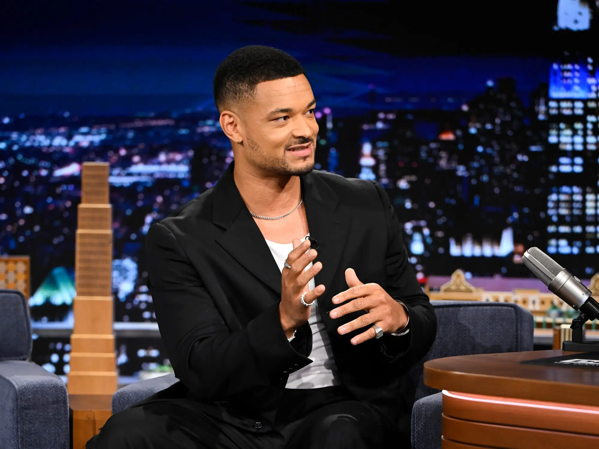 THE TONIGHT SHOW STARRING JIMMY FALLON -- Episode 2181 -- Pictured: Podcaster Steven Bartlett during an interview on Wednesday, September 10, 2025 -- (Photo by: Todd Owyoung/NBC via Getty Images)