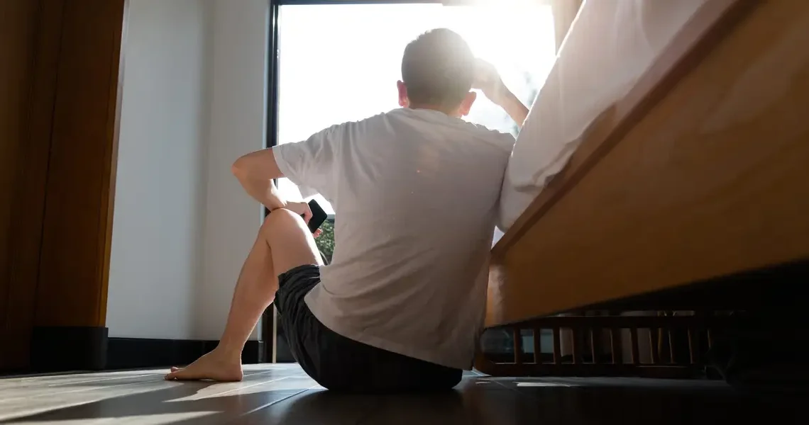 A viral app that helps people check if their friends are alive sparks discussions about loneliness in China