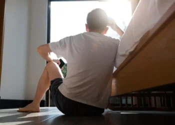 A viral app that helps people check if their friends are alive sparks discussions about loneliness in China