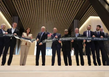 JPMorgan says office renovations are coming to accommodate the bank’s ballooning workforce