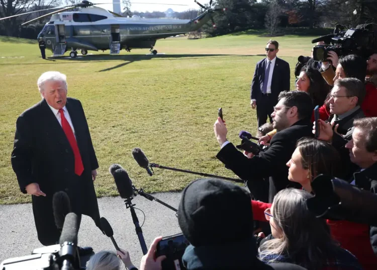 Trump attacks Powell again as opposition to Fed investigation grows