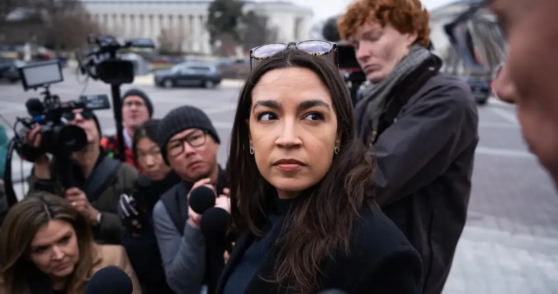 Why Democrats are gearing up to oppose a bill to curtail stock trading in Congress