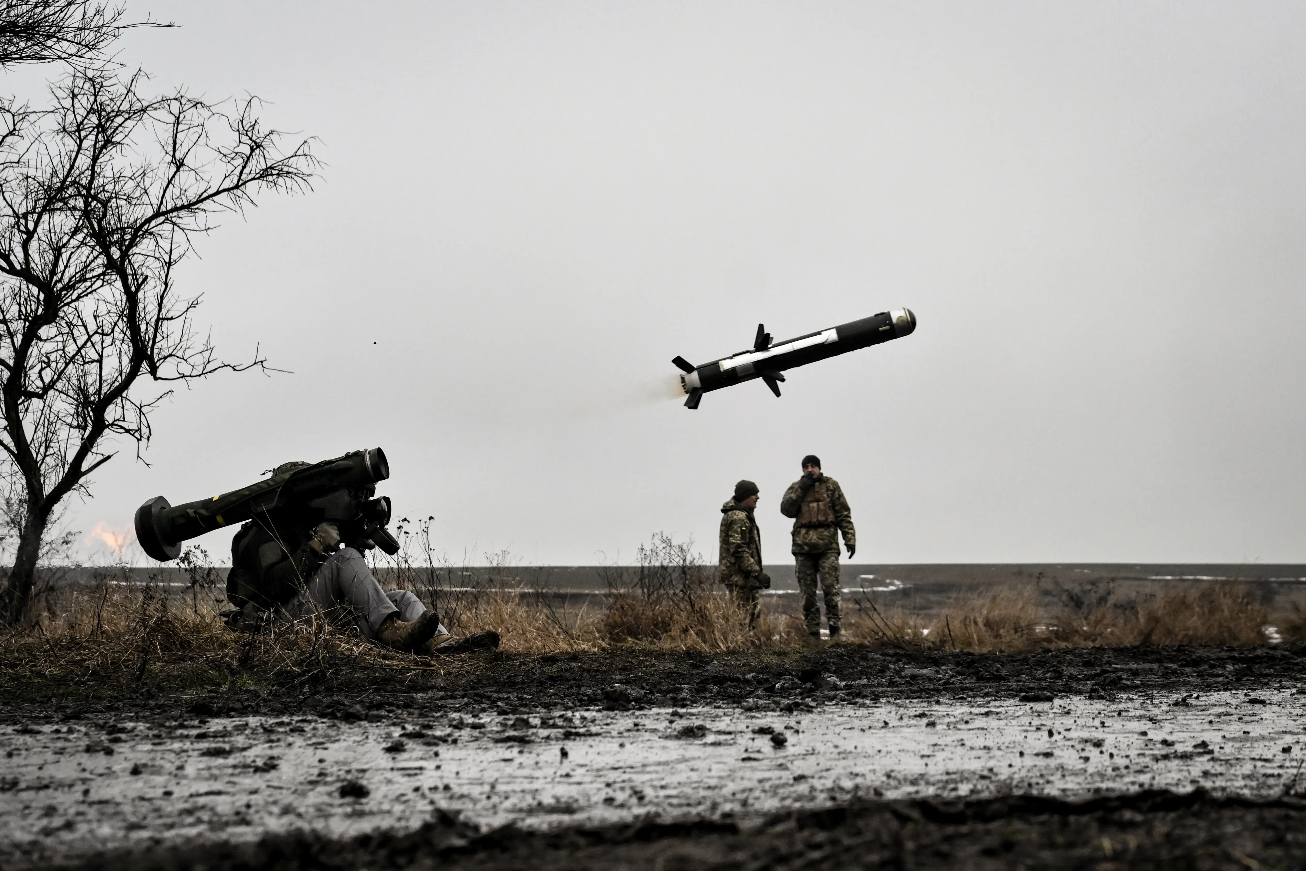 A soldier fires a third-generation Javelin man-portable anti-tank missile system following theoretical instruction and simulator practice during professional training sessions to improve the qualifications of ATGM operators from the 65th Separate Mechanised Brigade in Ukraine, on January 7, 2026.