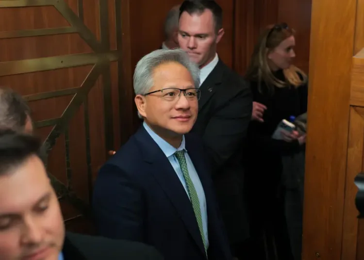 Trump places a 25% tariff on high-end computing chips, and said more duties may be coming for the semiconductor industry