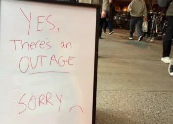 Verizon says it’ll credit customers $20 after its service outage lasted over 9 hours, but you have to claim it