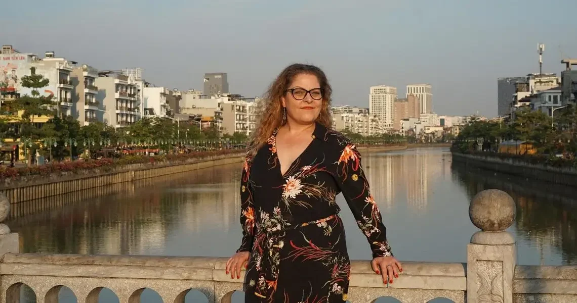 I moved abroad at 40 to escape loneliness. I didn’t expect how hard it would be to go home.