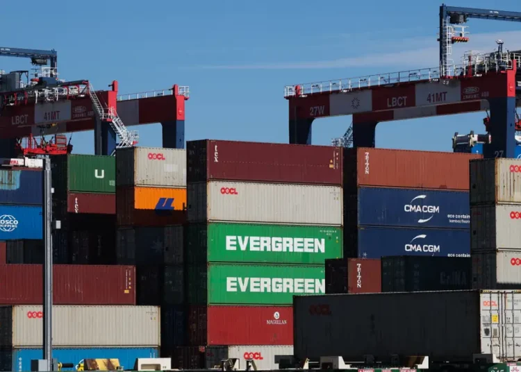 US tariffs are paid almost entirely by Americans, a German study finds